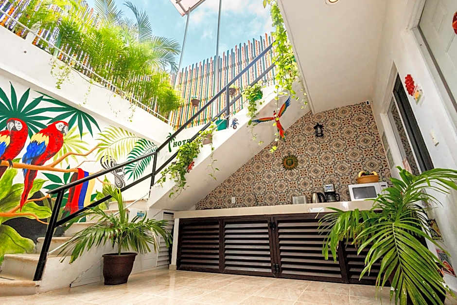 Puerto Morelos Hotel Las Palmas - Near the beach