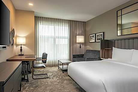 King Room with Sofa Bed - Hearing Accessible