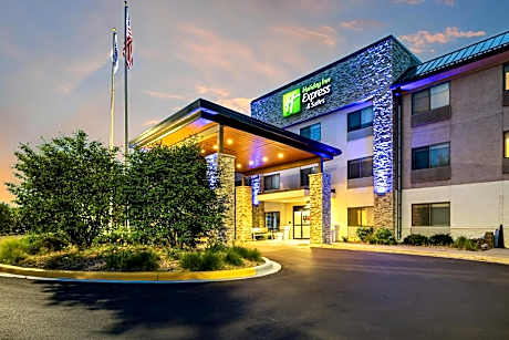 Holiday Inn Express & Suites Minneapolis - West End by IHG