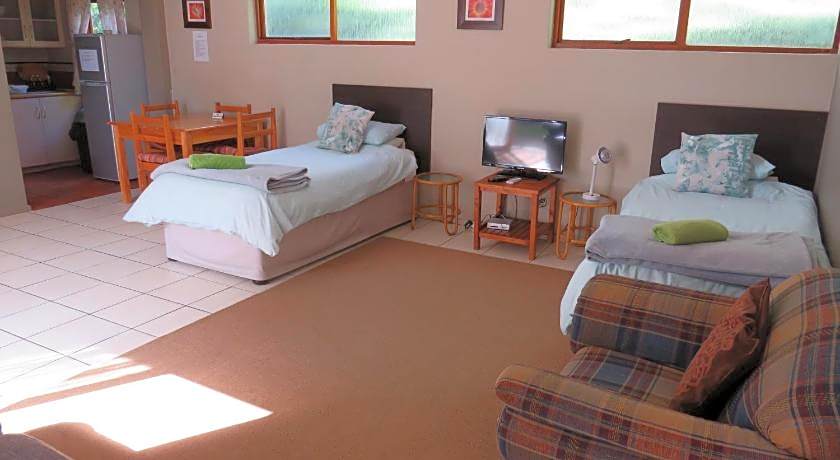 Haus Victoria Self Catering  Cottages – Oudtshoorn, KS