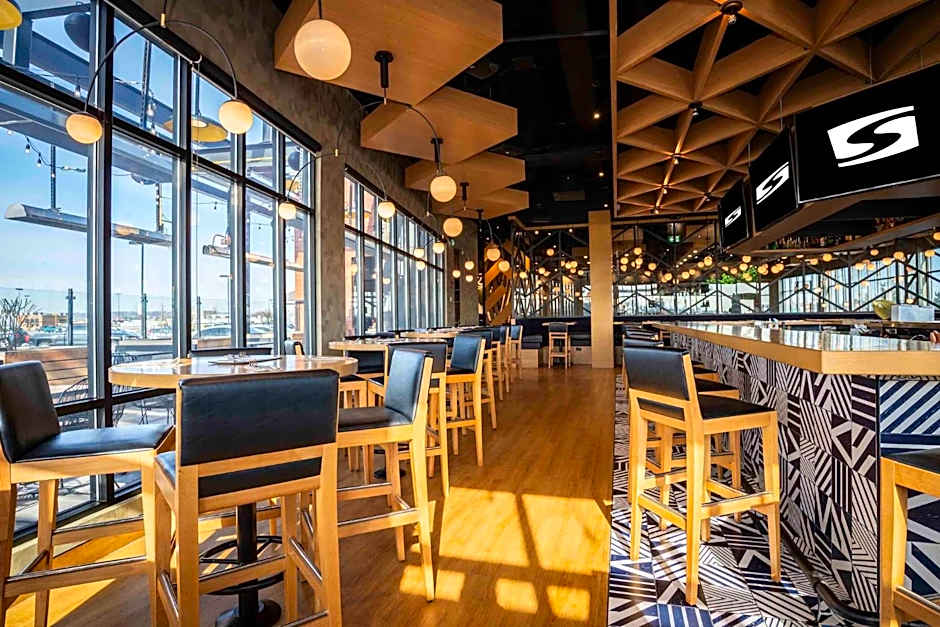 Sandman Hotel Hamilton