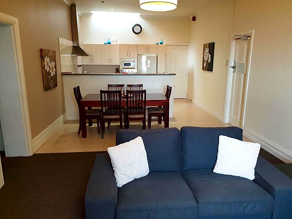 Balcony On Sixth Lodge