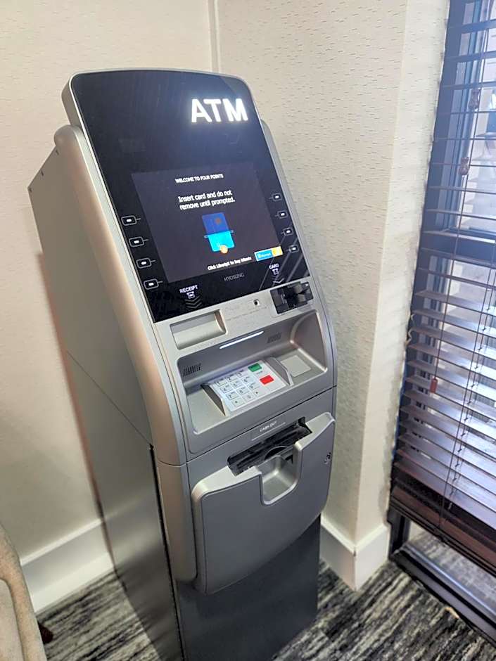 Four Points By Sheraton Kansas City Airport