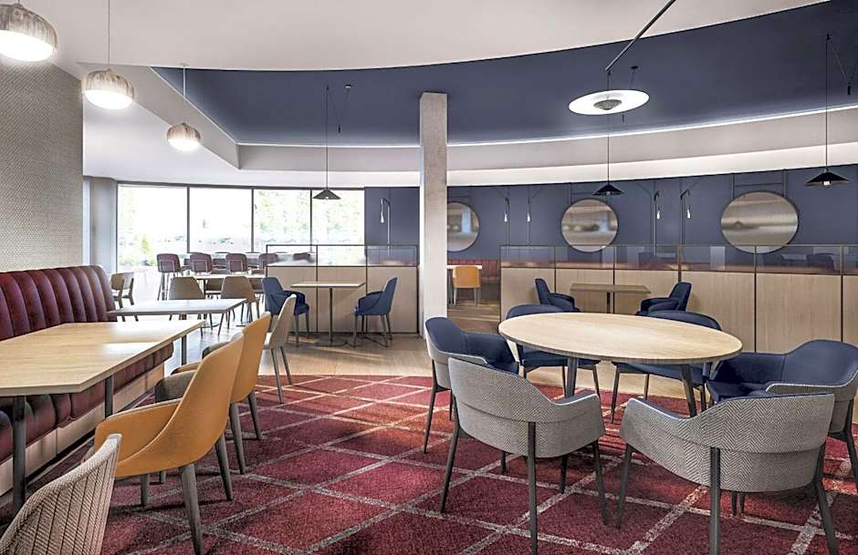 Hyatt Place London Heathrow Airport