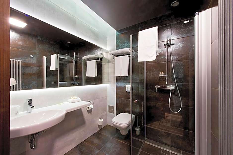 Hotel Symfonia Osjaków