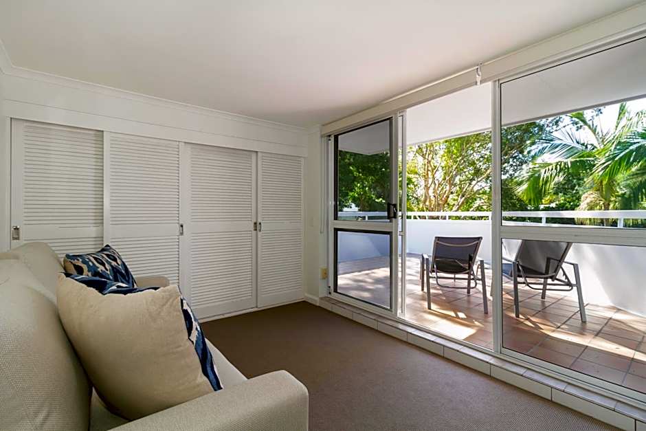 The White House Port Douglas