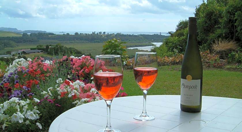 Bay Water Views Bed & Breakfast
