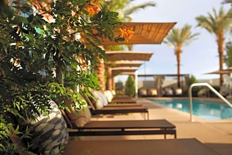 Hyatt Place Las Vegas at Silverton Village