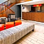 SureStay by Best Western Kansas City Country Inn North