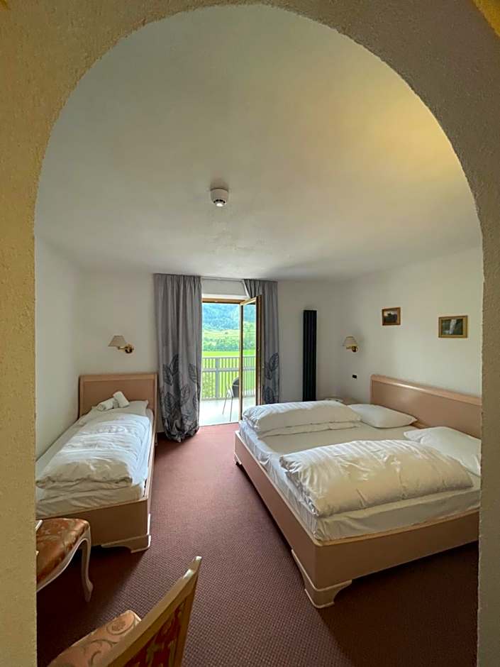 Hotel Larch