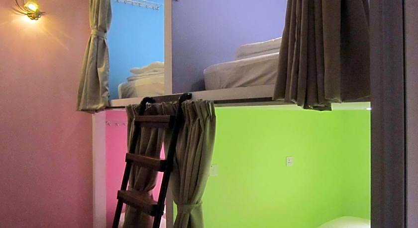 Thirty Three Stewart Houze Guest House