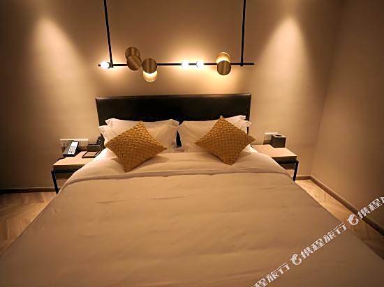 Qiha Hotel (Xiangshan Wanda Plaza)