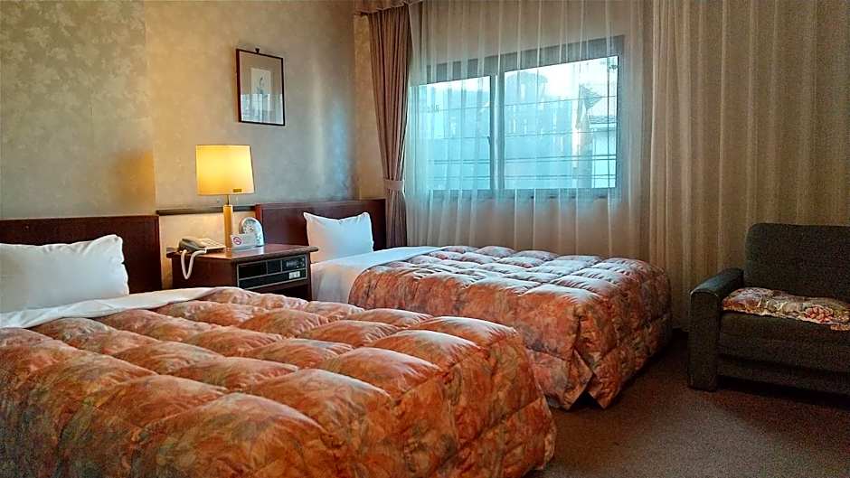 Leo Plaza Hotel