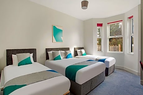 Classic Quadruple Room