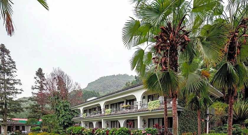 Fish Tail Lodge