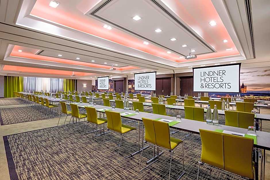 Lindner Hotel Cologne City Plaza, part of JdV by Hyatt