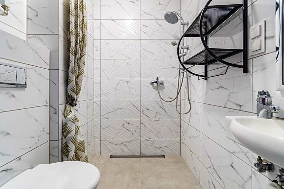 Sztutowo Lazurowy Dwór - Apartamenty oraz Pokoje z Parkingiem