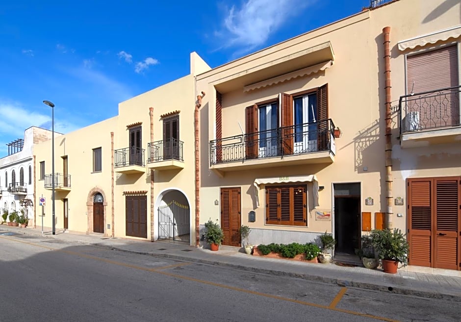 B&B Alighieri 21 – San Vito Lo Capo, CA