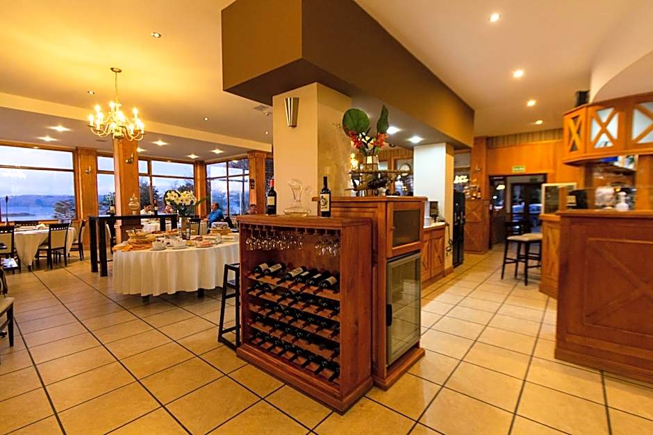 Altos Ushuaia Hotel & Resto