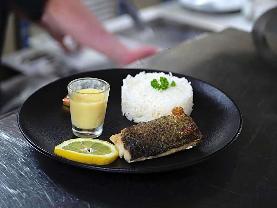 ibis Chartres Ouest Luce