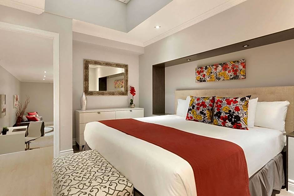 Travelodge Hotel & Convention Center by Wyndham Quebec City