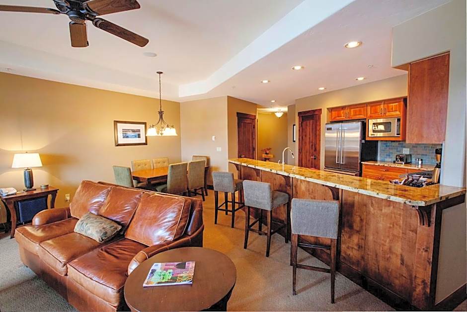 Crystal Peak Lodge By Vail Resorts