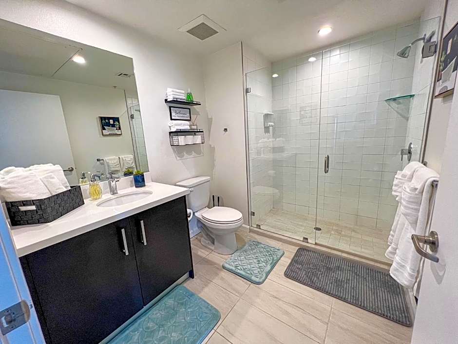 Downtown Los Angeles Skyline balcony view Modern Penthouse