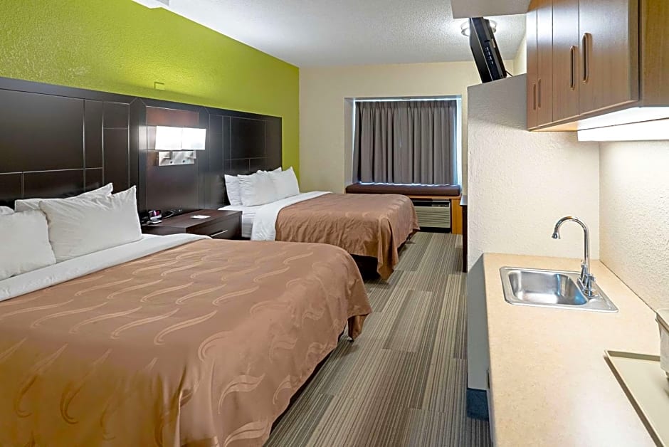 Quality Inn & Suites Robbinsville