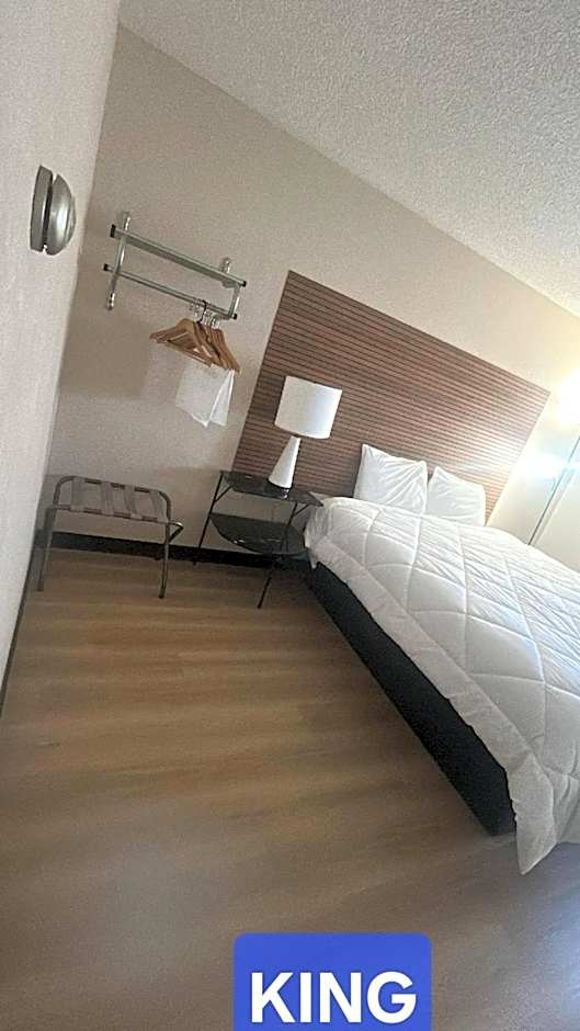 American Motel Waseca