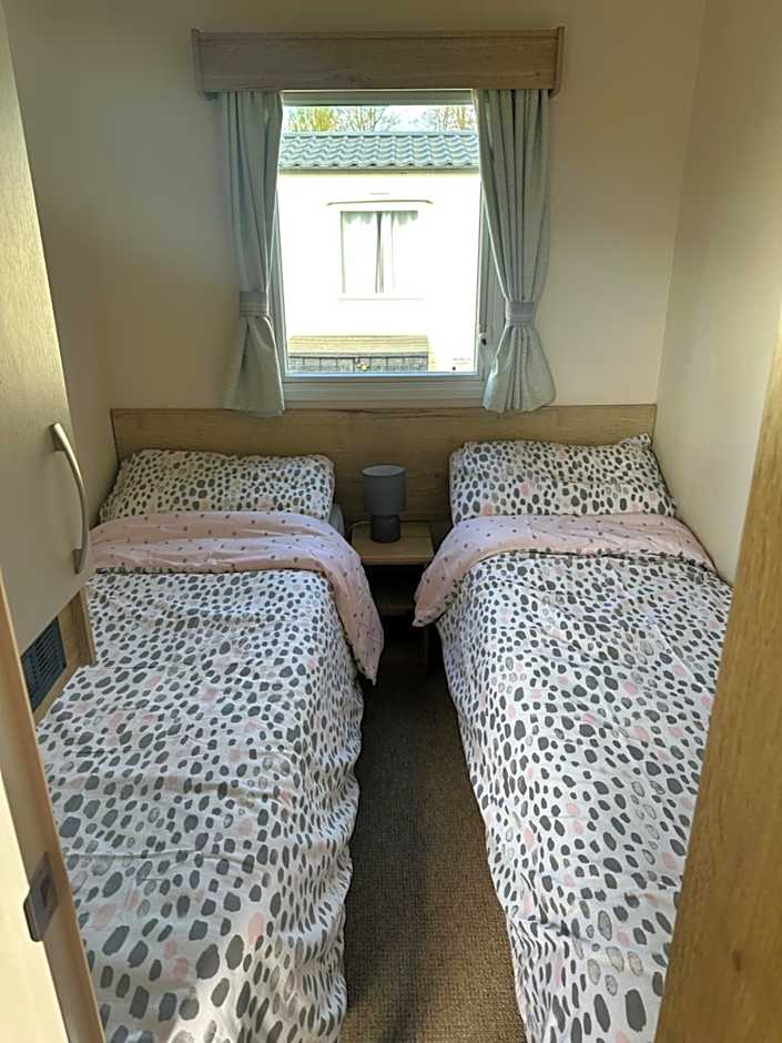 Lakeside East 16 - Haggerston Castle