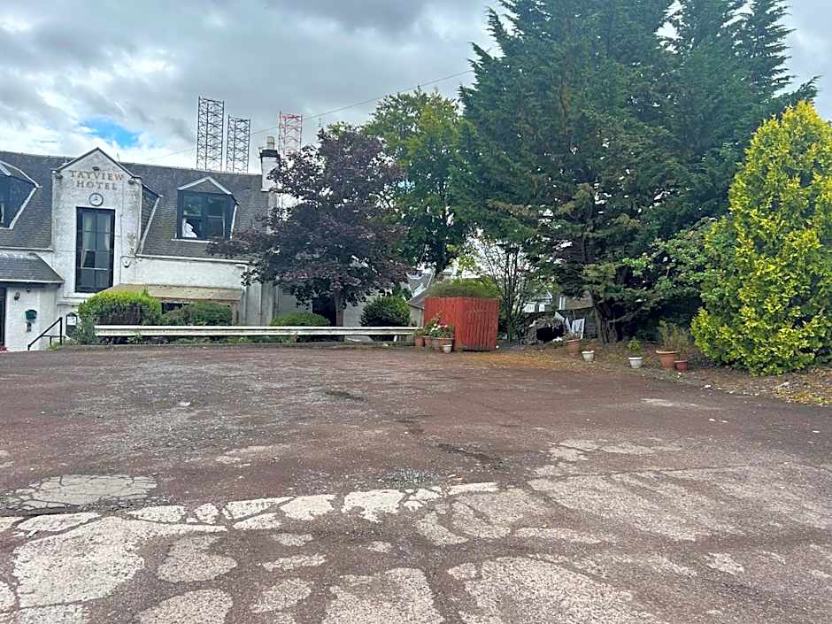 Tayview Hotel