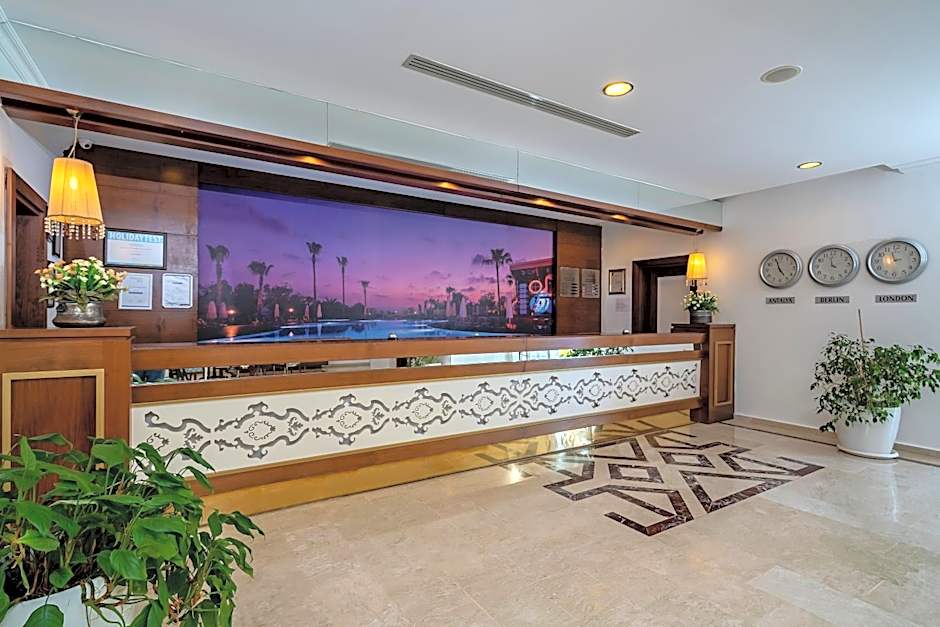 Iz Flower Side Beach Hotel