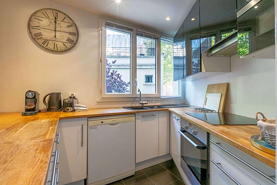 Paris City - Spacious 3 rooms flat for families - 3 minutes from metro station