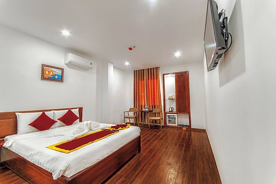 Le Centre Hotel