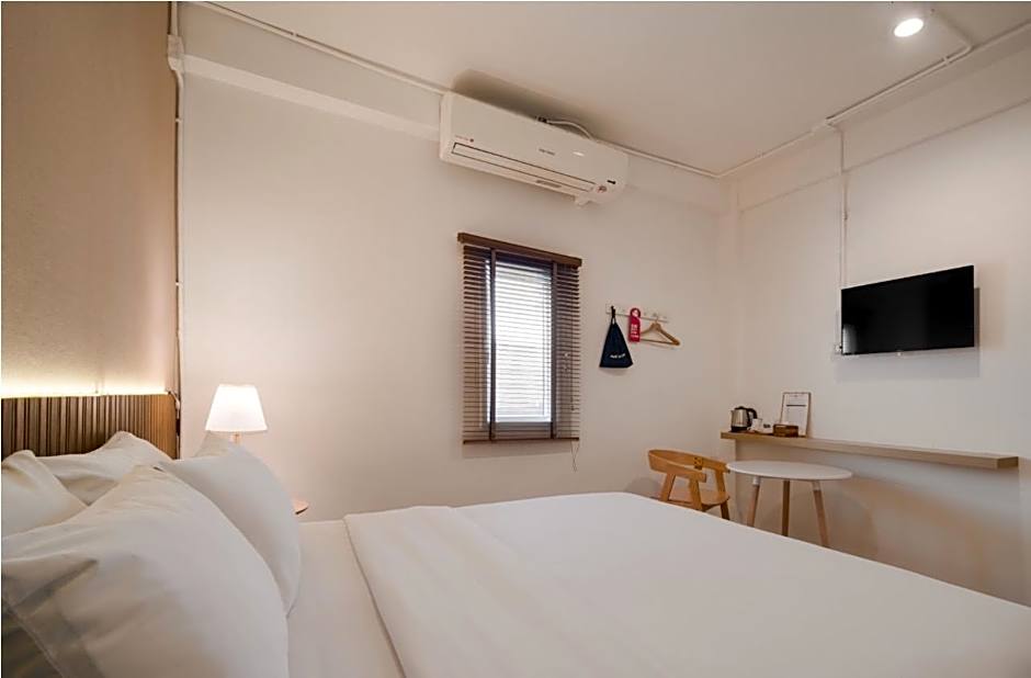 Hotel Papa Bangkok Siriraj