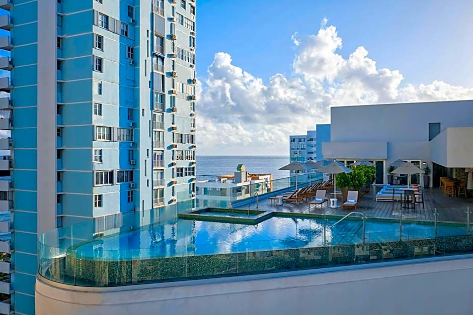 Casa Costera, Isla Verde, Apartments by Marriott Bonvoy