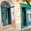 D Townhouse Boutique Suites