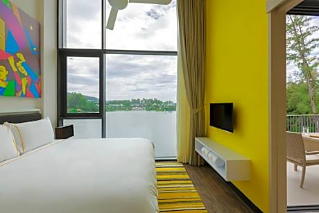 One Bedroom Loft with Water View
