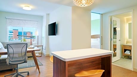 One Bedroom Suite, 1 Bedroom Suite, 1 King, Sofa bed