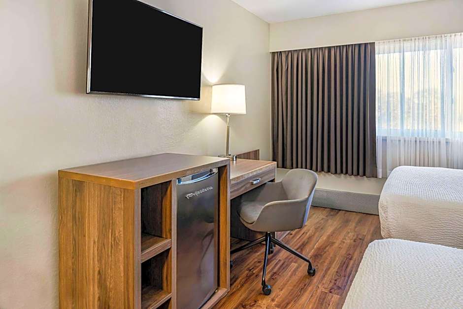 Days Inn by Wyndham Victoria On The Harbour