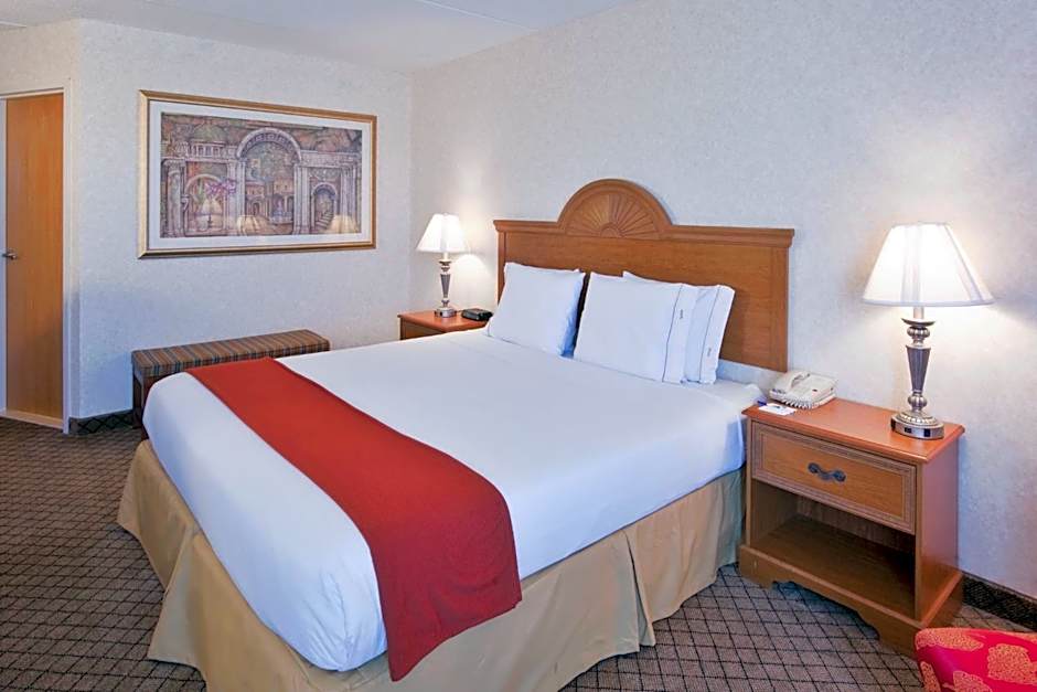 Holiday Inn Express Flint-Campus Area By IHG