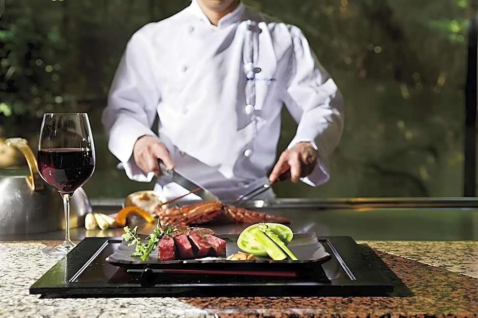 Shinjuku Washington Hotel - Main Building