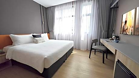 Deluxe Double Double