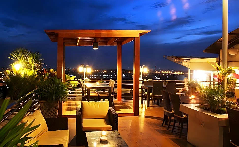 Transera Hotel Pontianak