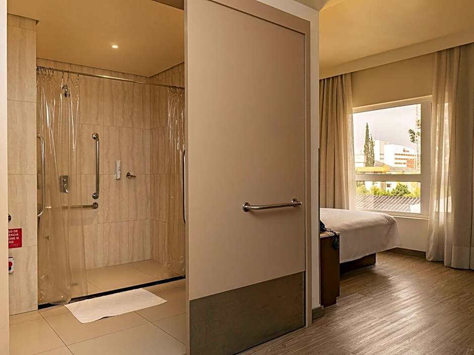 ibis Styles Curitiba Airport