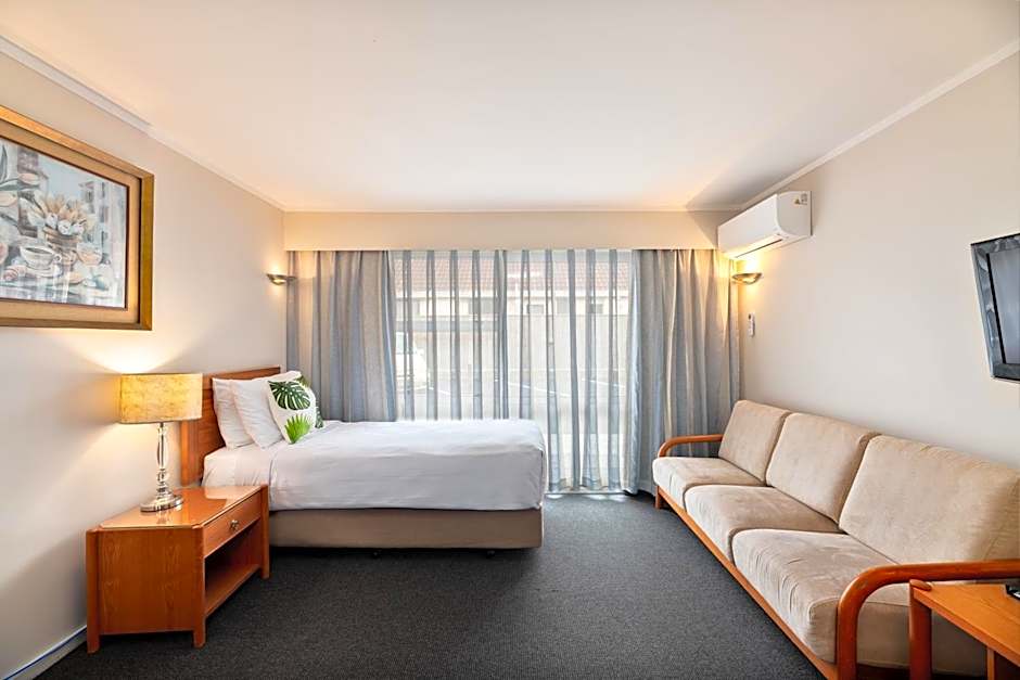 Best Western Newmarket Inn & Suites