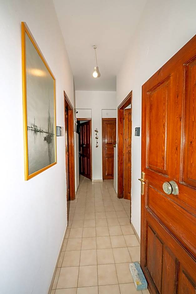 Aegina Town Cozy Escape