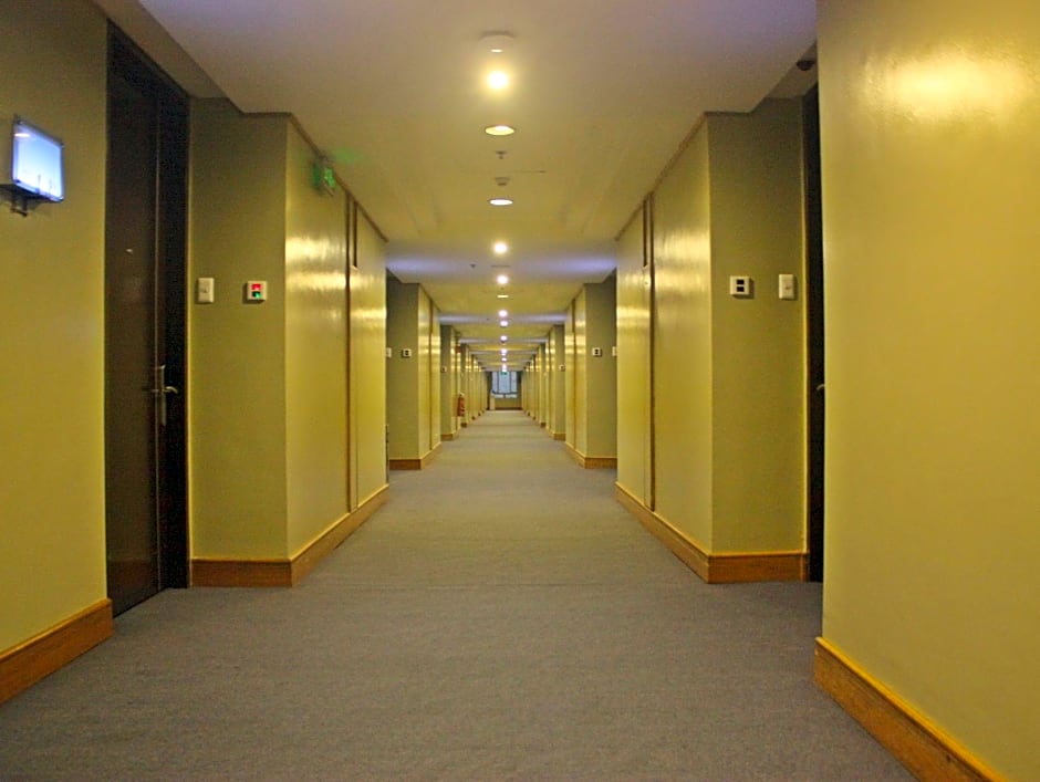 Hotel Supreme Convention Plaza