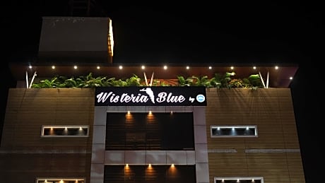 Hotel Wisteria blue 
