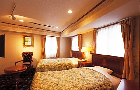 Standard Twin Room - Non-Smoking